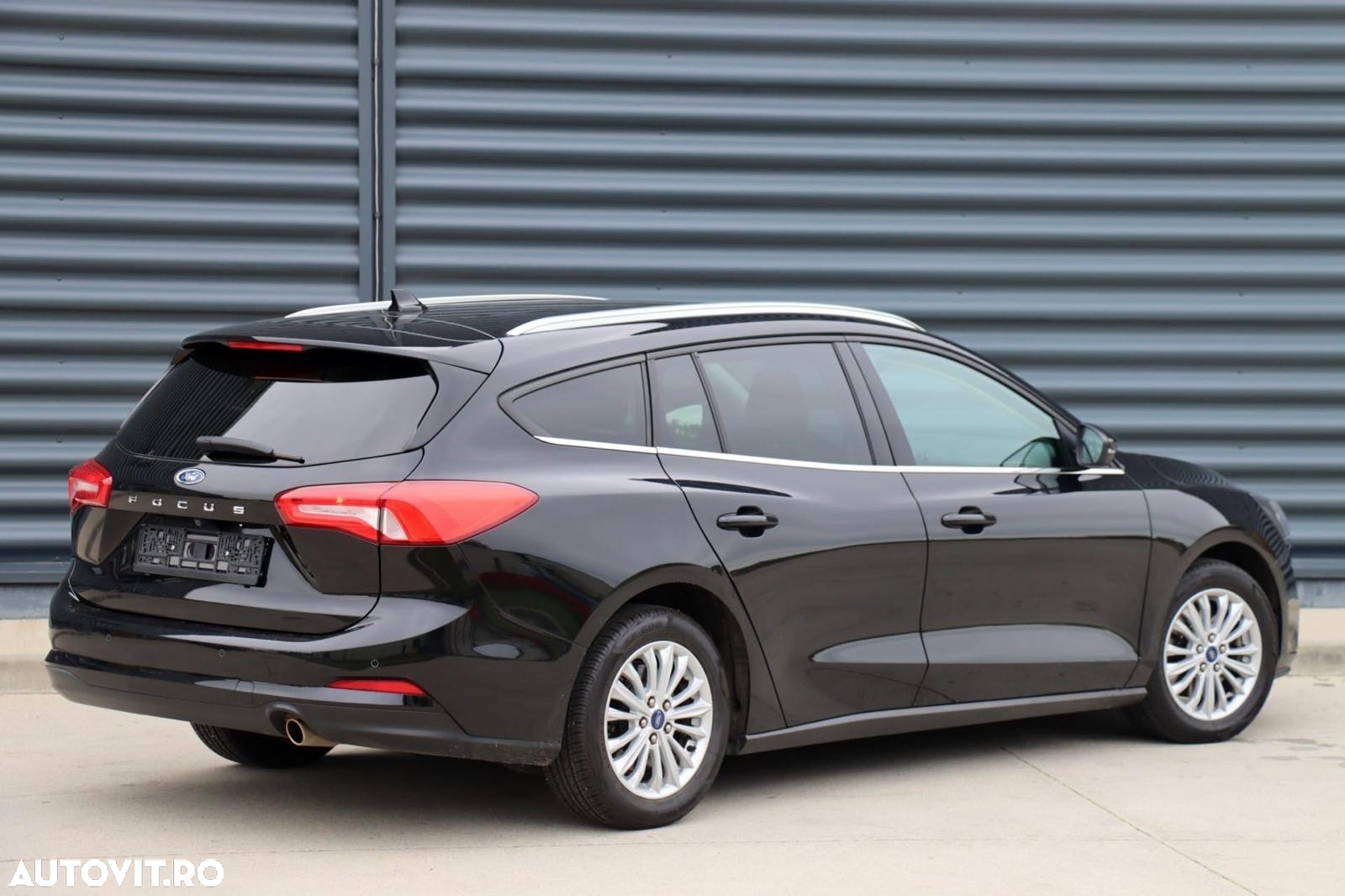 Ford Focus 1.0 EcoBoost Titanium Business - 4