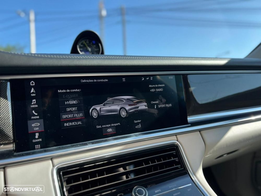 Porsche Panamera 4 E-Hybrid - 11