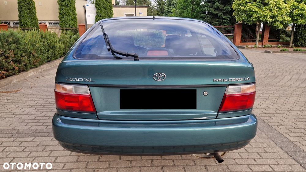 Toyota Corolla - 4