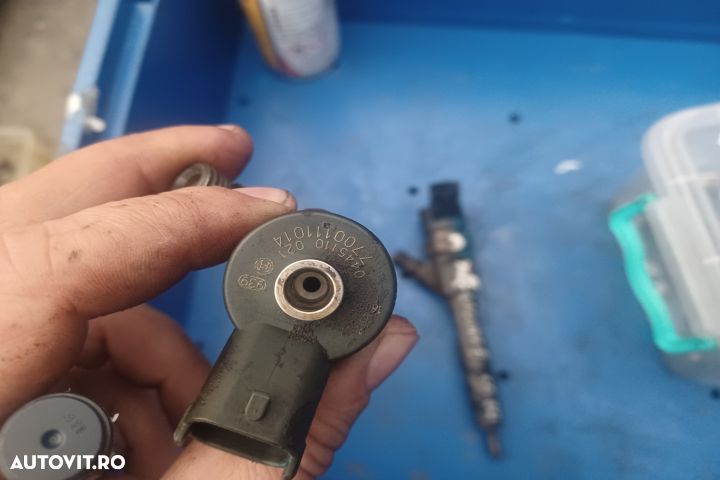 Injector motorina 0445110021  7700111014 1.9 DCI Renault Laguna 2 [20 - 2
