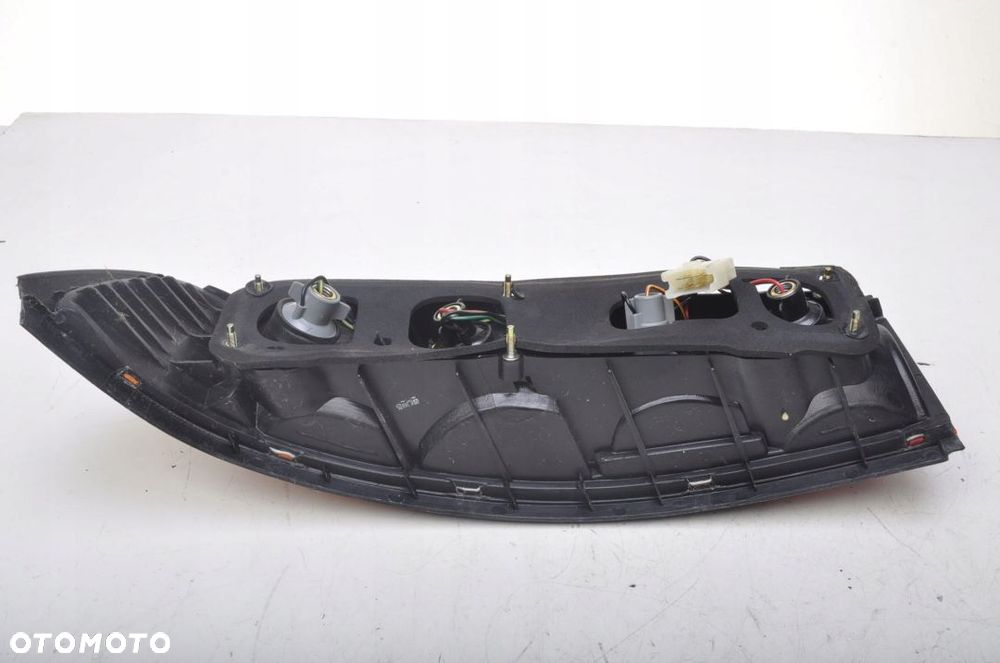 ASTON MARTIN DB7 LAMPA PRAWA TYLNA PRAWY TYŁ - 7