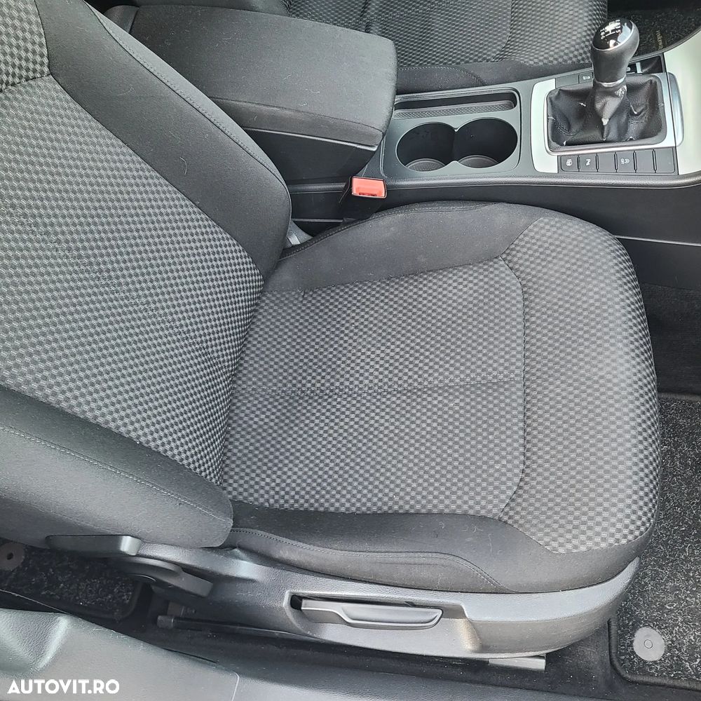 Volkswagen Passat Variant 1.6 TDI BlueMotion Technology Comfortline - 10