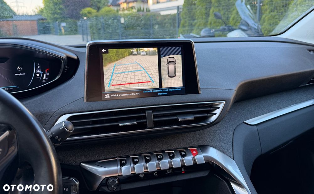 Peugeot 3008 1.2 PureTech Allure - 24