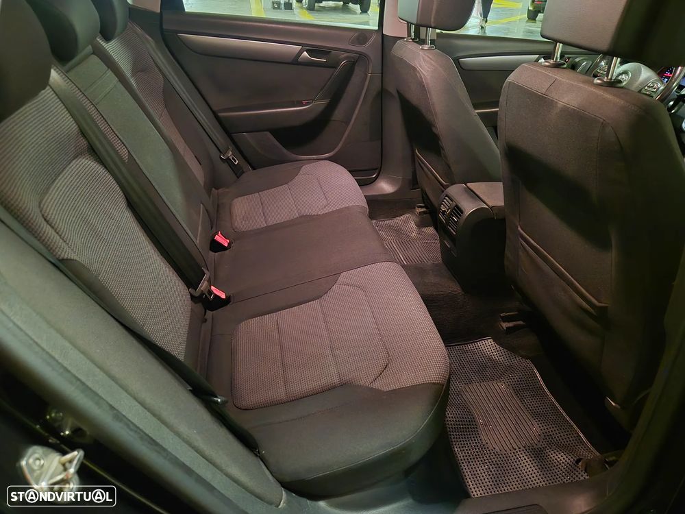VW Passat Variant 1.6 TDI Confortline - 35