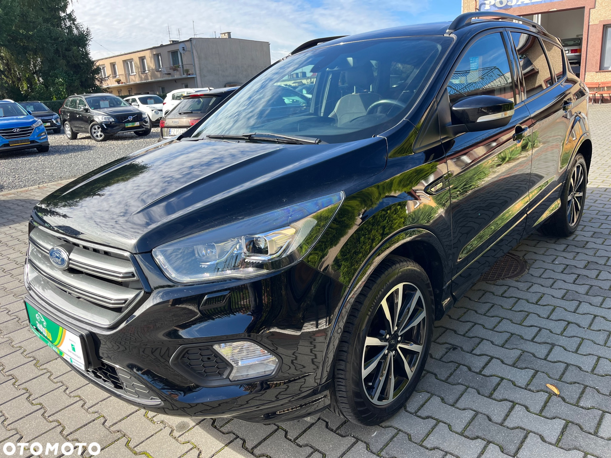 Ford Kuga 1.5 EcoBoost 2x4 ST-Line - 2