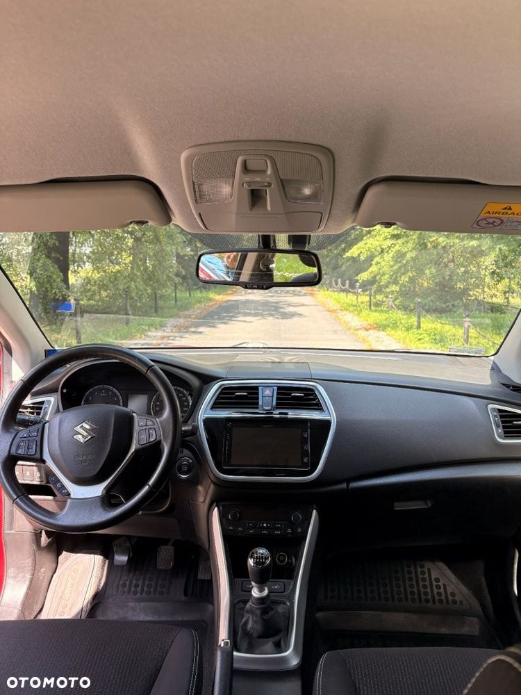 Suzuki SX4 S-Cross - 12