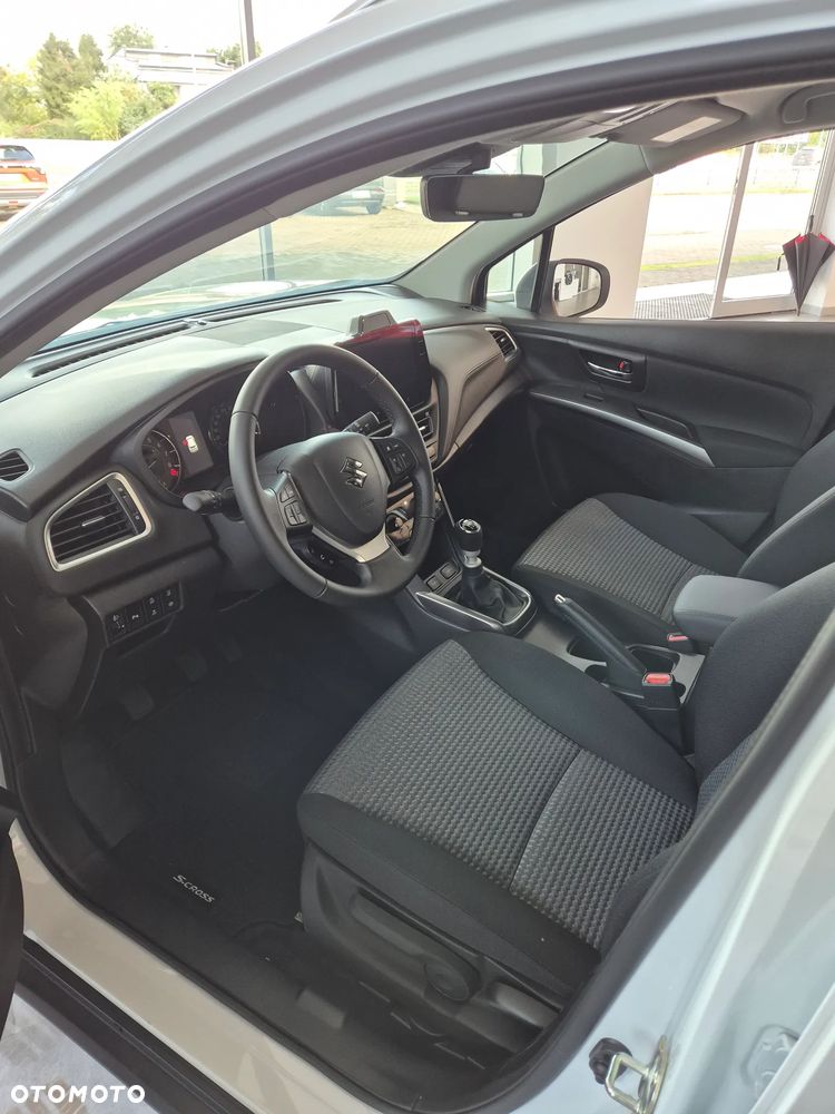 Suzuki S-Cross - 4