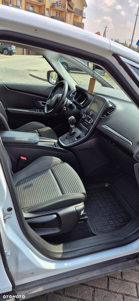 Renault Scenic - 15