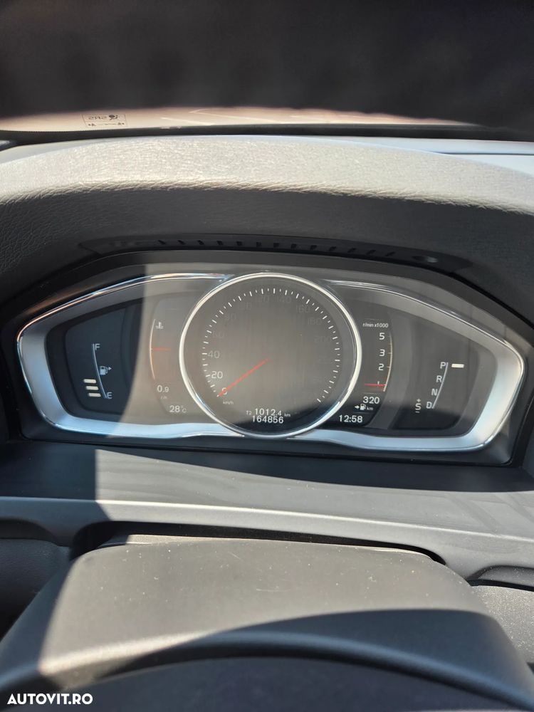 Volvo V60 D4 Summum - 11