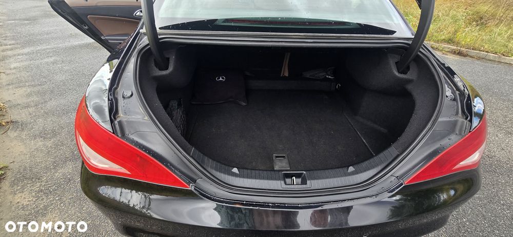 Mercedes-Benz CLA 200 - 16