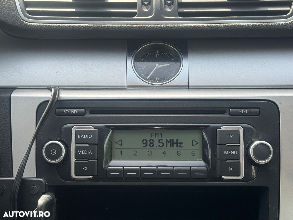 Volkswagen Passat 2.0 Blue TDI SCR Comfortline - 18