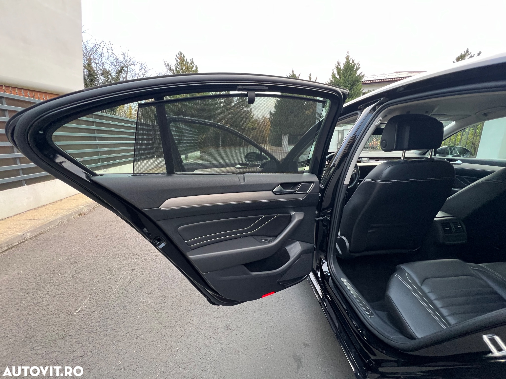 Volkswagen Passat 2.0 BiTDI DSG 4Mot Highline - 11