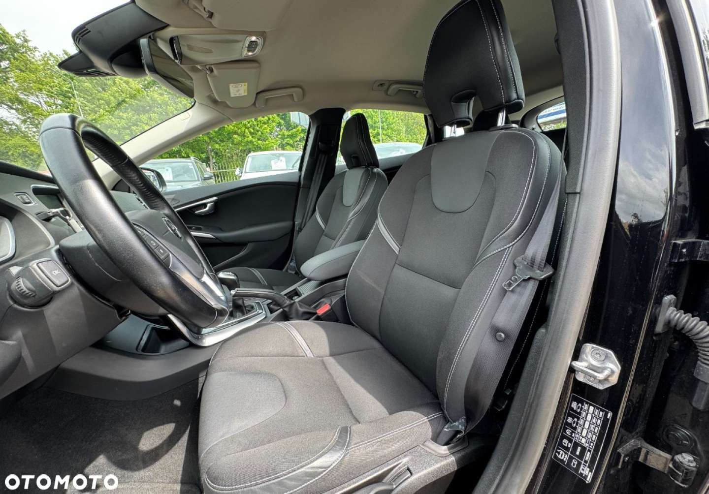Volvo V40 - 16