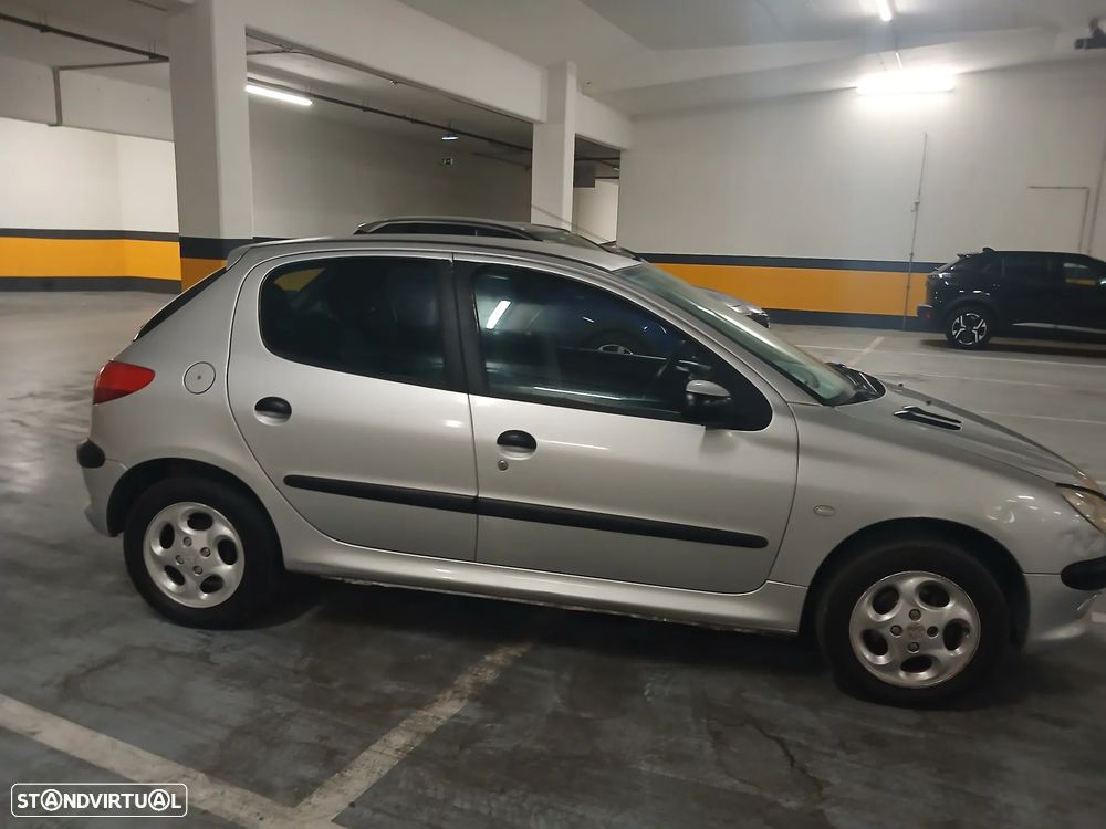 Peugeot 206 - 2