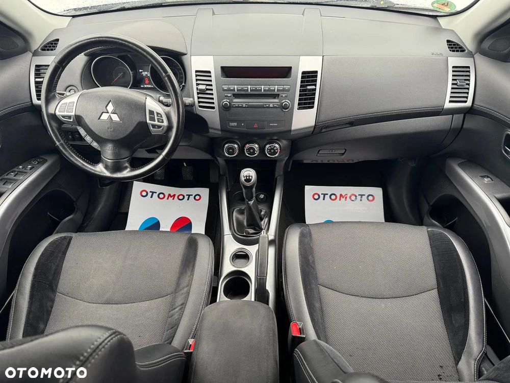 Mitsubishi Outlander - 17