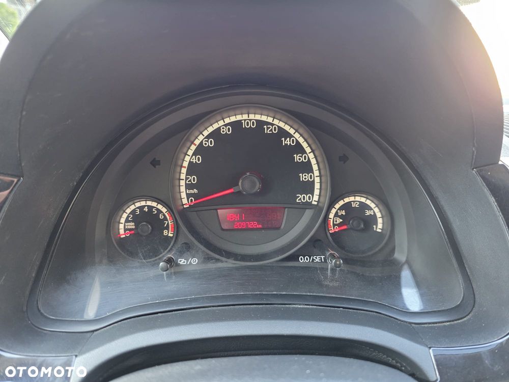 Volkswagen up! 1.0 move CityLine - 17