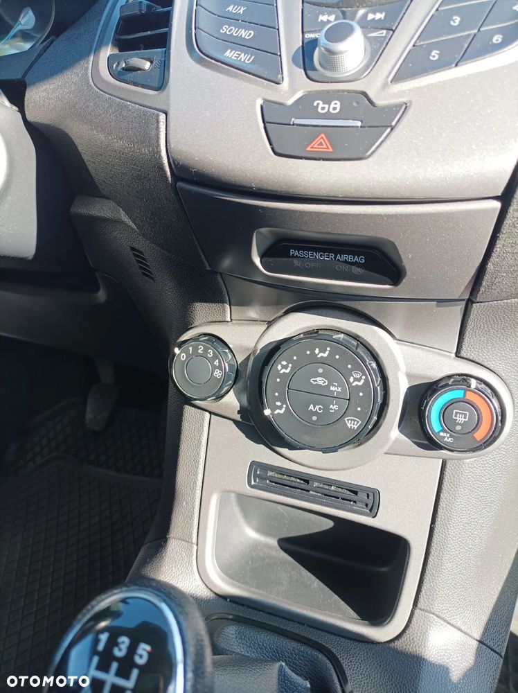 Ford Fiesta - 13