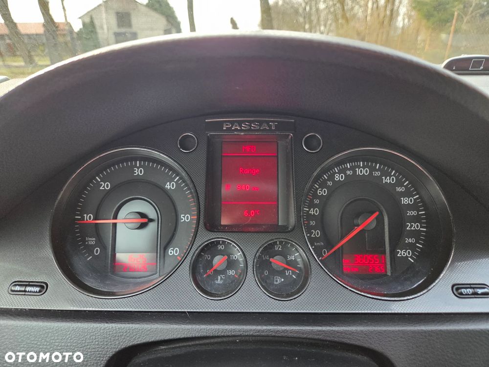 Volkswagen Passat 2.0 TDI DPF Highline - 3