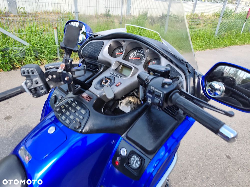 Honda GL - 39