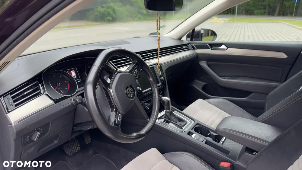 Volkswagen Passat Variant - 11