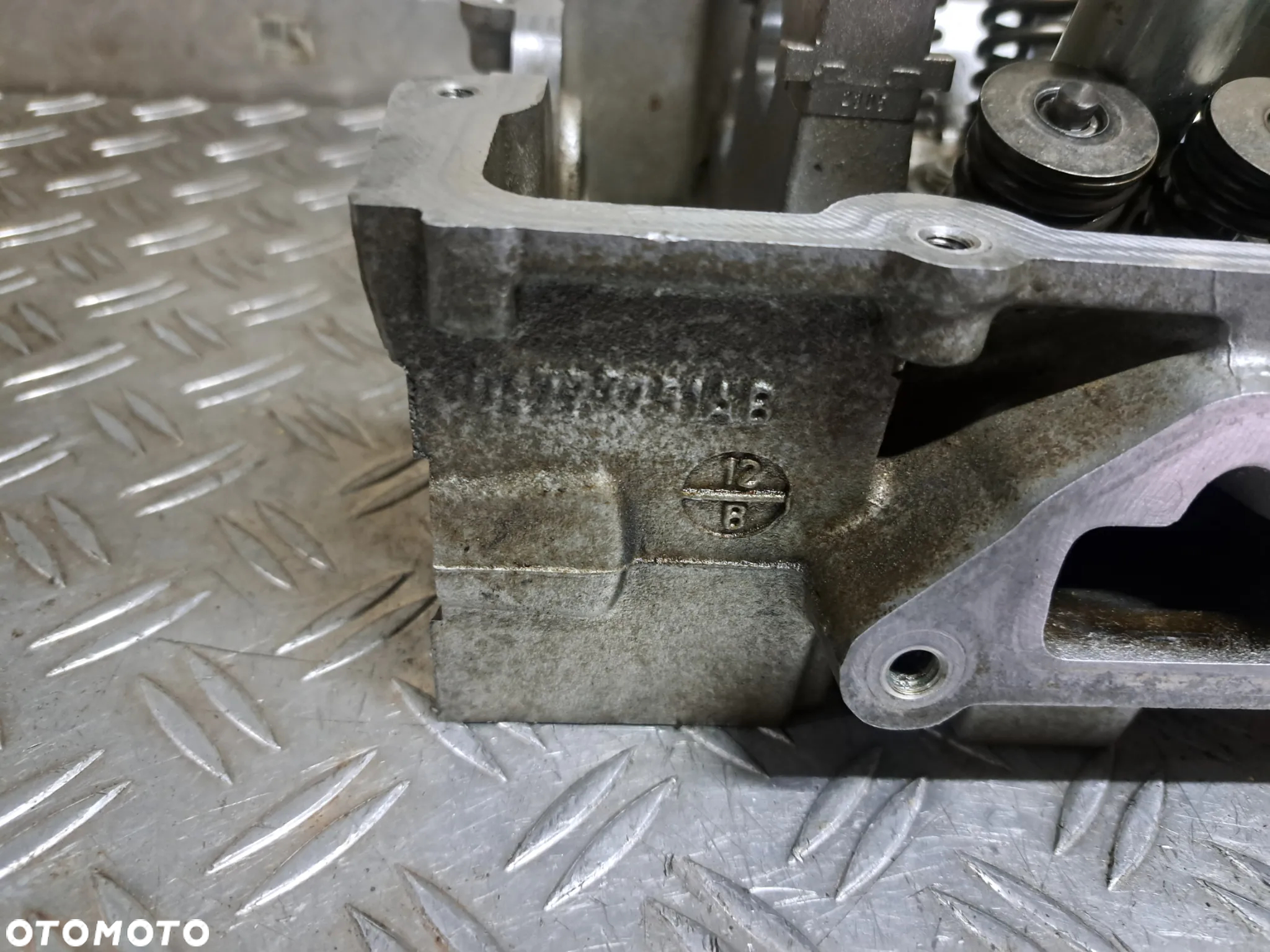 Glowica 1,6I  W10B16  Mini Cooper R50 R52 - 3