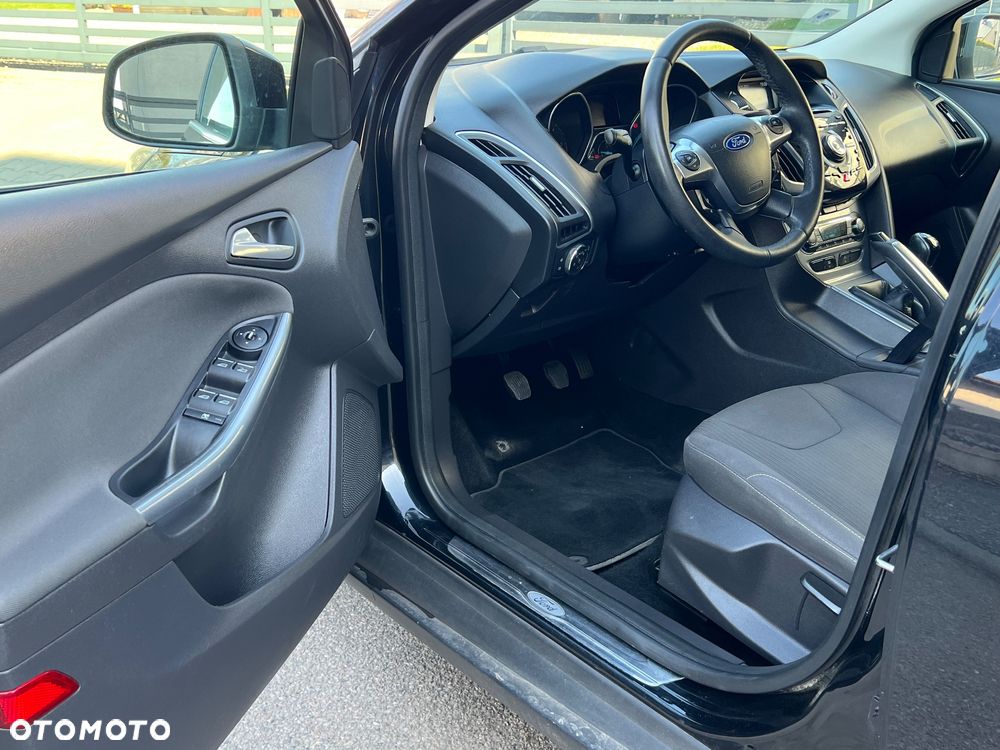 Ford Focus Turnier 1.6 TDCi DPF Start-Stopp-System Titanium - 7