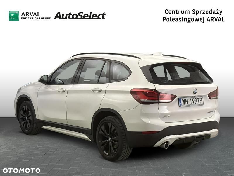 BMW X1 sDrive18i - 3