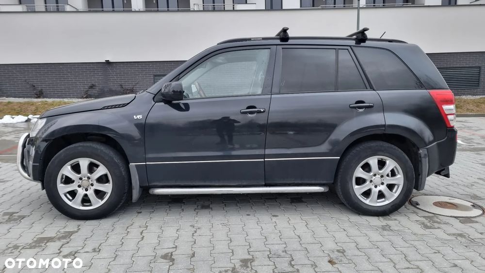 Suzuki Grand Vitara 2.7 V6 - 23