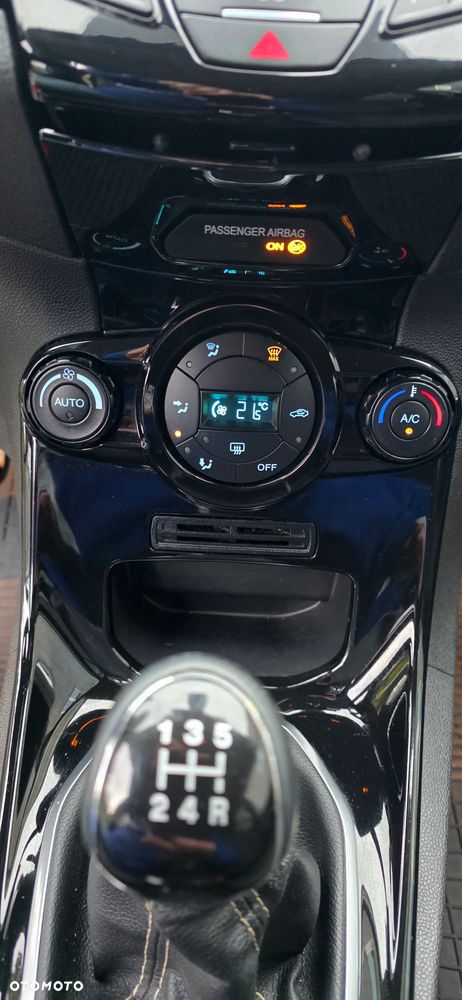 Ford Fiesta - 12