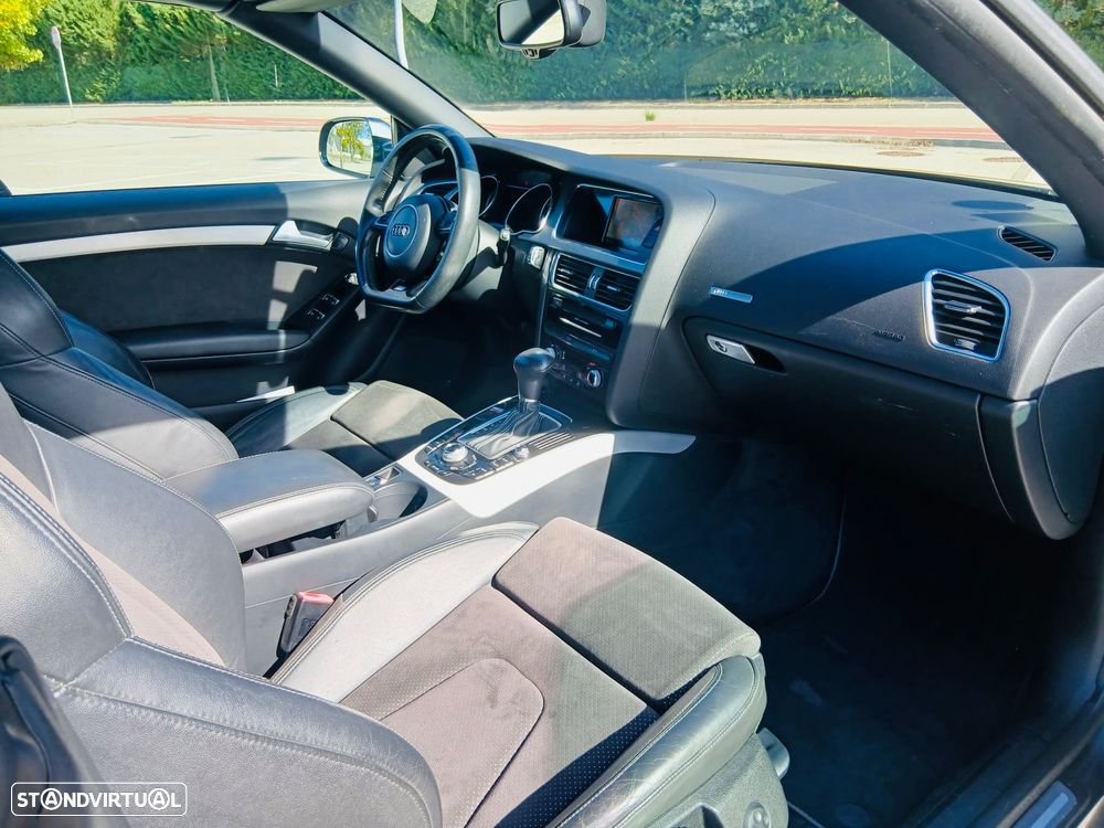Audi A5 Cabrio 2.0 TDi Multitronic S-line - 32