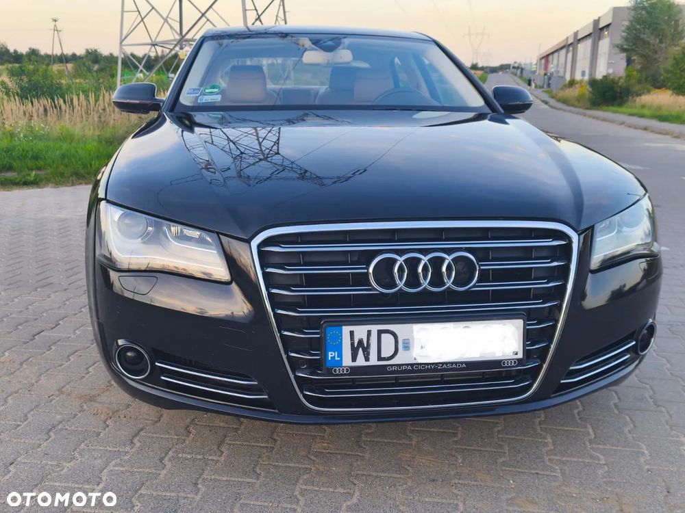 Audi A8 2011 photo 4