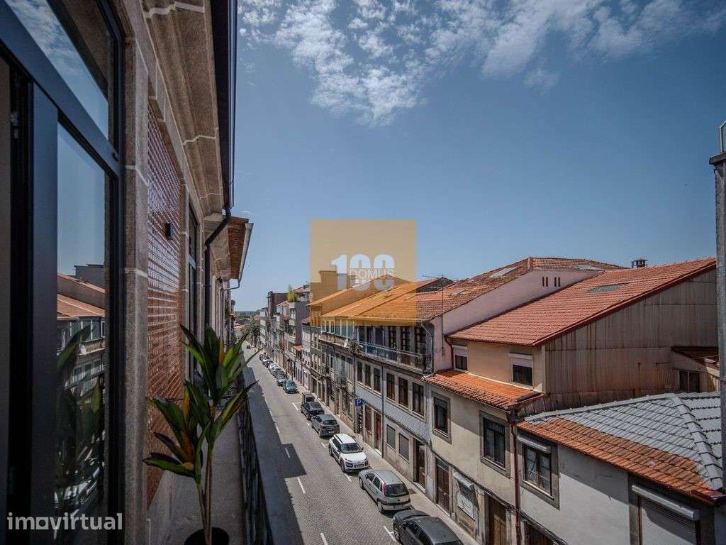T1 na Rua dos Bragas - Grande imagem: 4/44