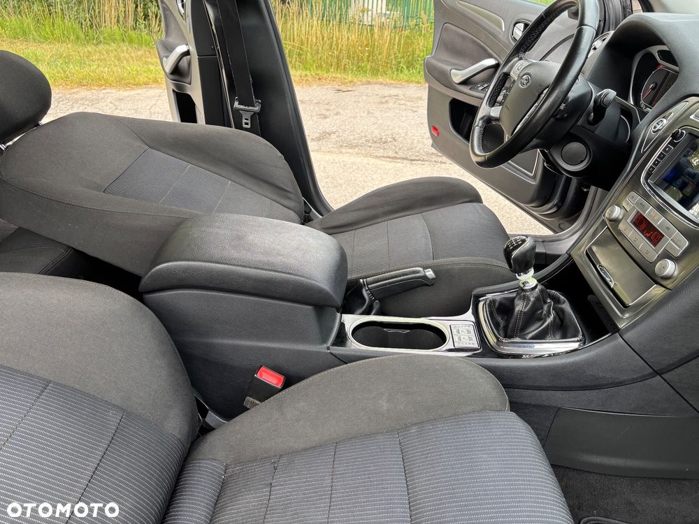 Ford Mondeo 2.0 TDCi Business Edition - 25
