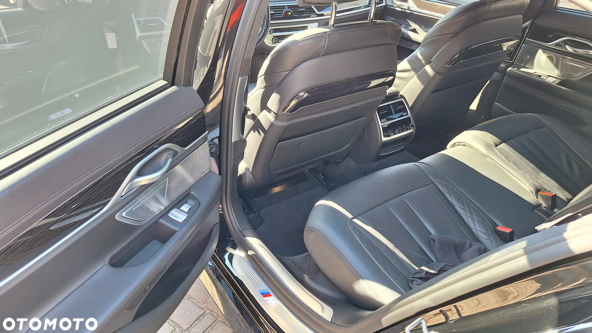 BMW Seria 7 750d xDrive sport - 12