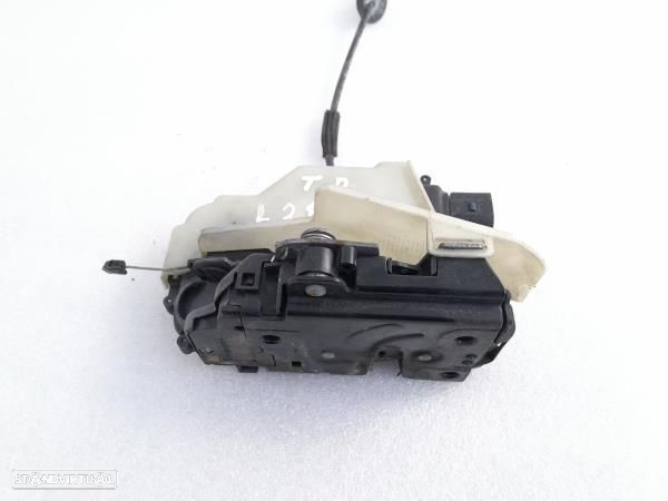 Fecho Porta Tras Dto Volkswagen Passat (3B2) - 5