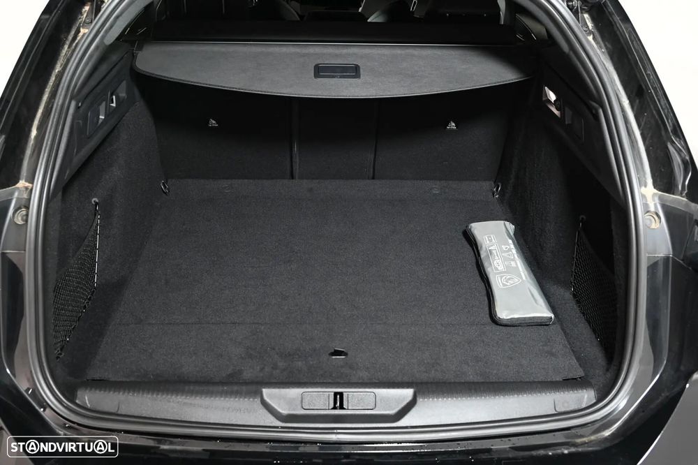 Peugeot e-308 SW 54 kWh GT - 10