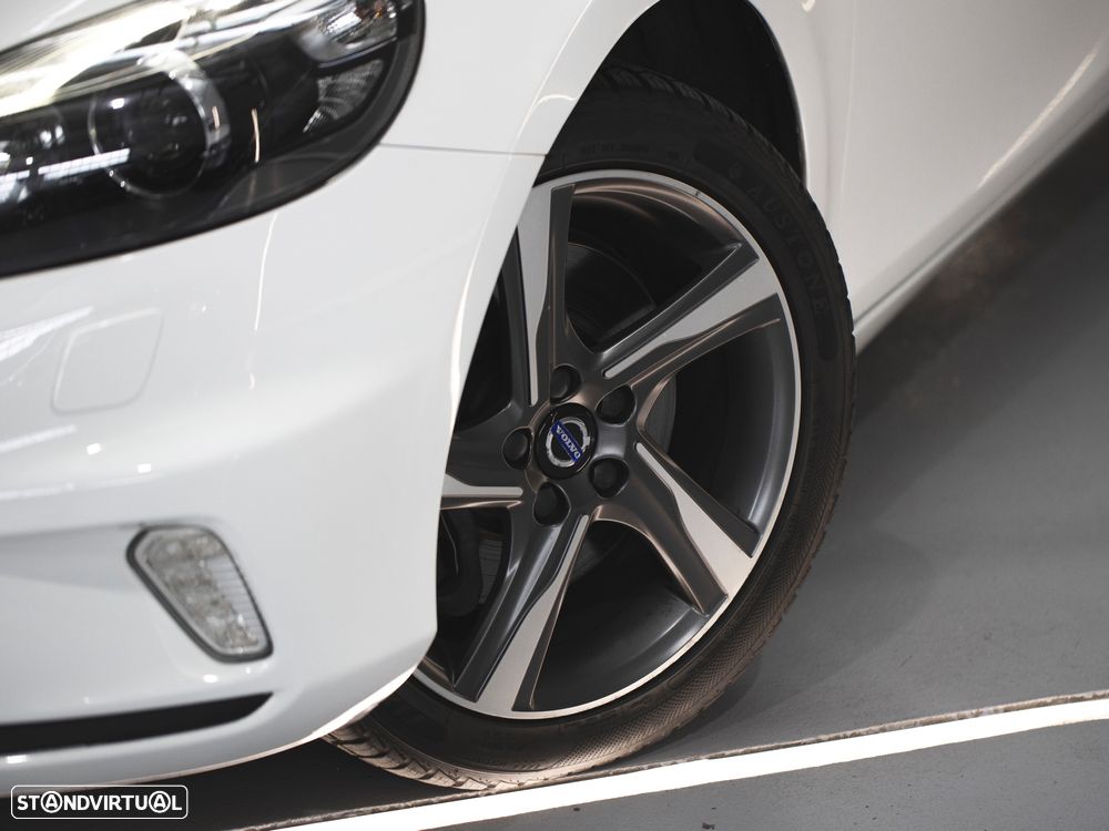 Volvo V40 2.0 D3 R-Design - 9