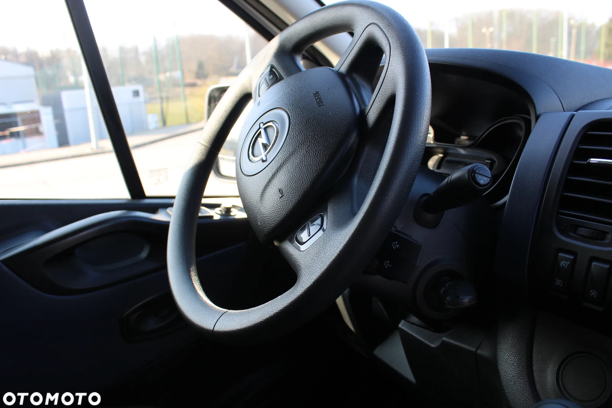 Opel Vivaro - 17