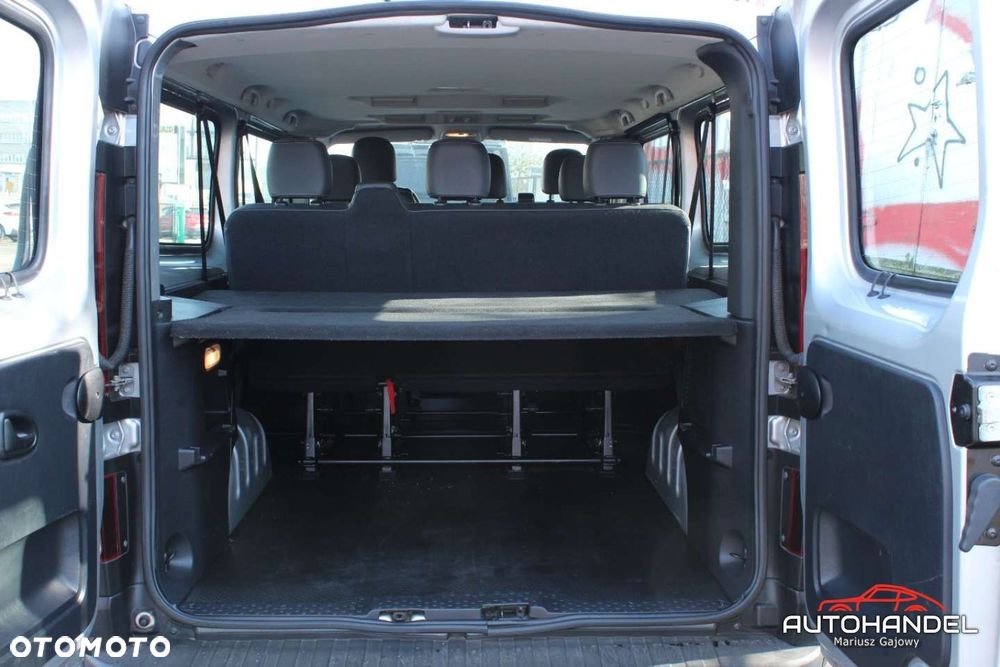 Opel Vivaro - 17