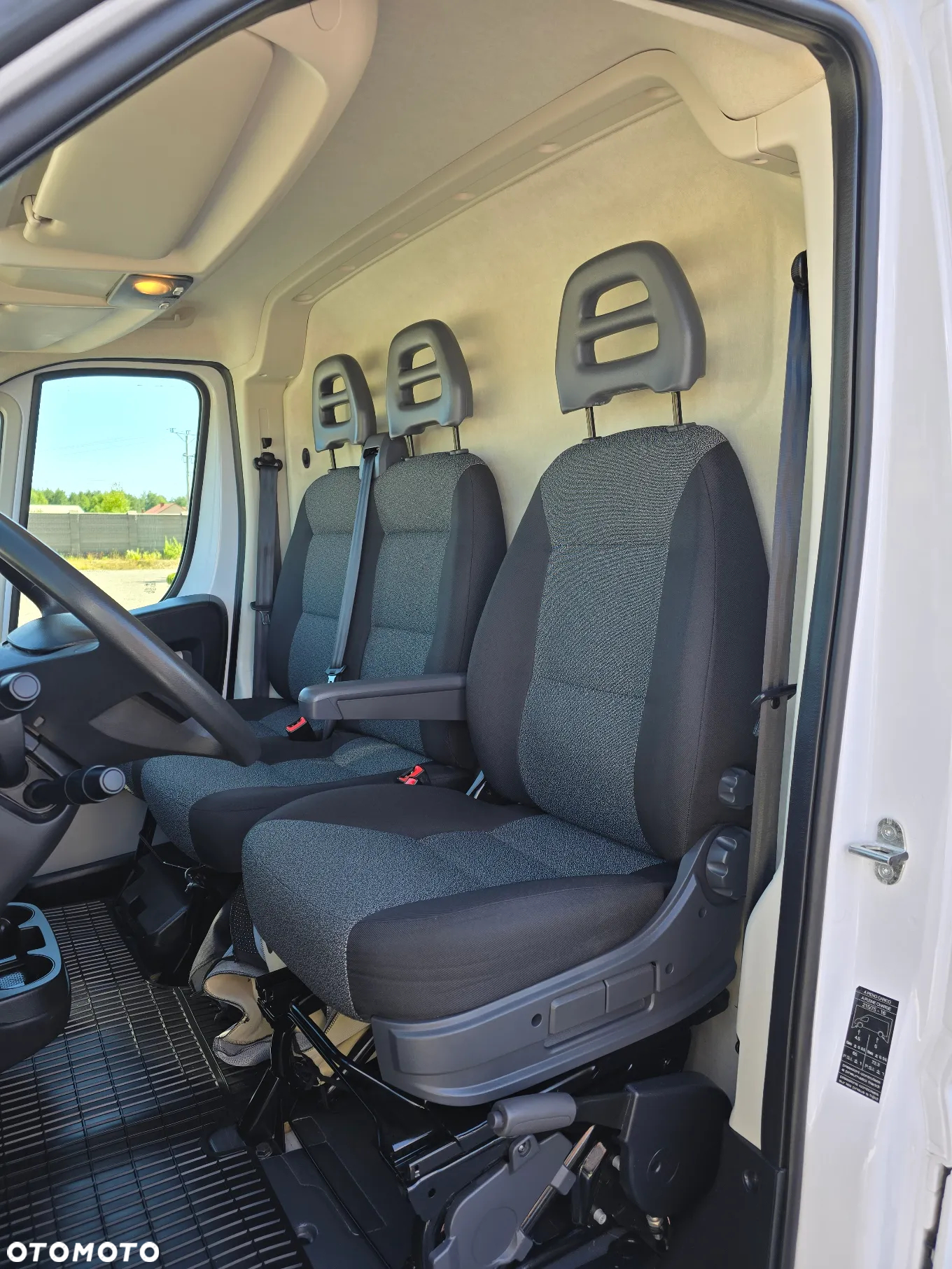 Fiat DUCATO L4H2 MAXI ŁADOWNOŚĆ 1440Kg 49Tyś km SILNIK 2,3 IVECO 150KM  BEZ AdBlue SALON PL STAN NOWY NOWY NOWY BOGAT OPCJA WYPOSAŻENIA - 33