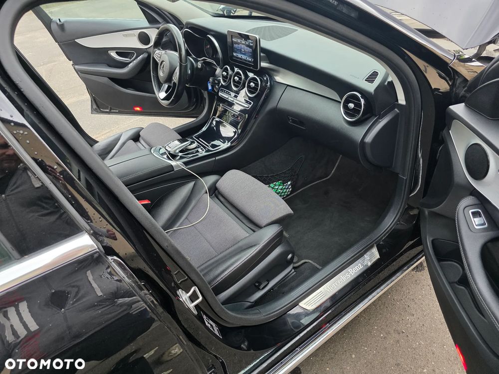 Mercedes-Benz Klasa C 220 (BlueTEC) d 7G-TRONIC Avantgarde - 17