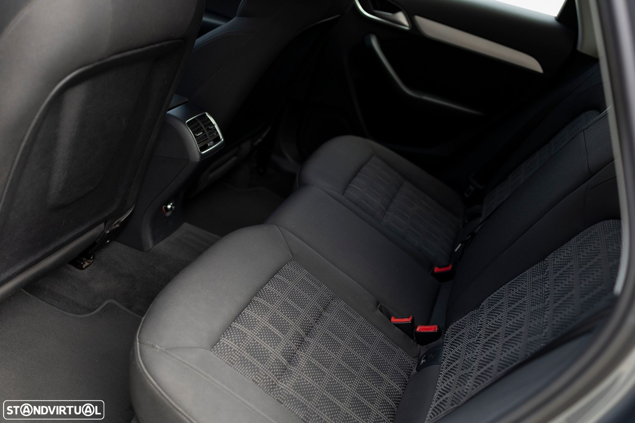 Audi Q3 2.0 TDI Sport - 28