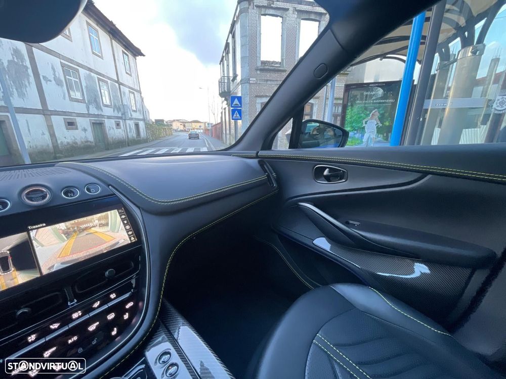 Aston Martin DBX 707 - 28