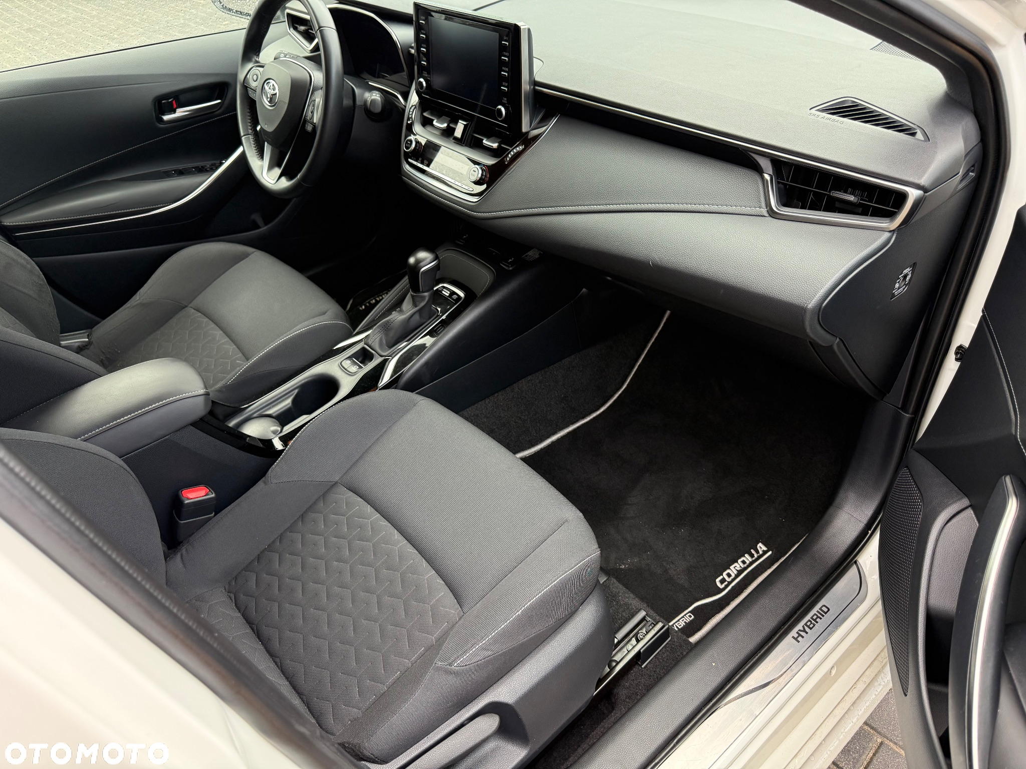Toyota Corolla 1.8 Hybrid Active - 14