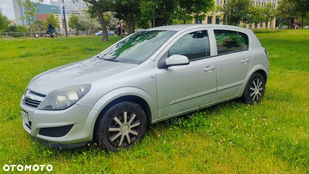 Opel Astra 1.8 Enjoy - 1