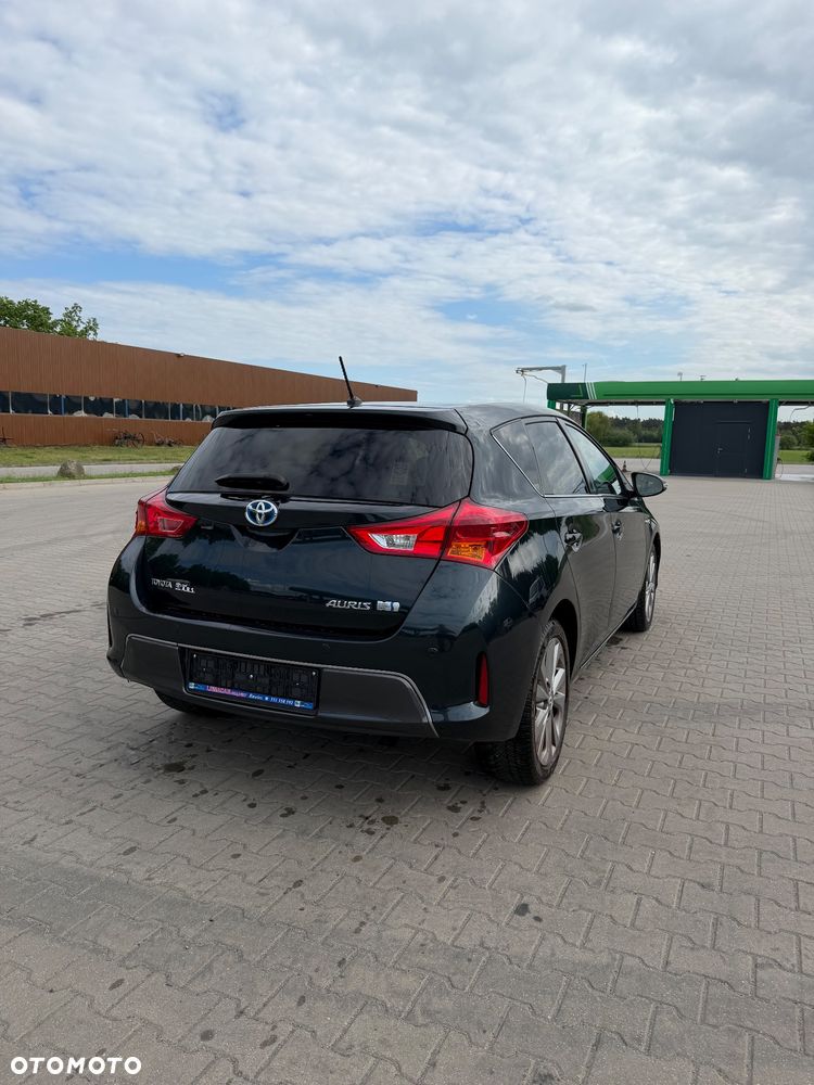 Toyota Auris - 2