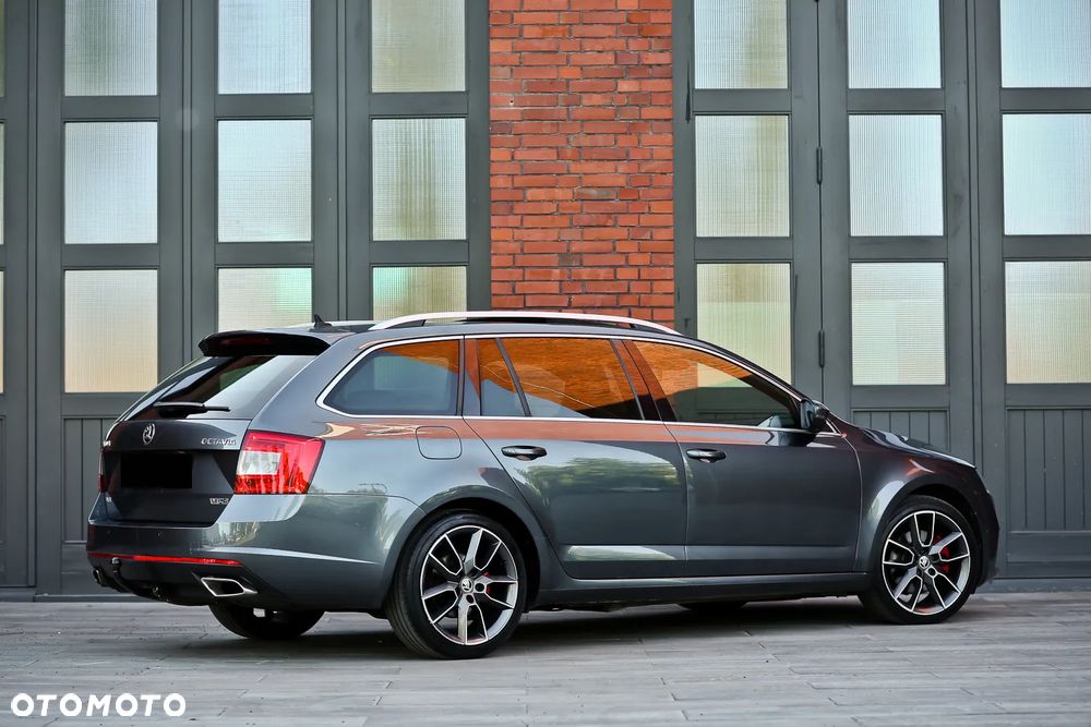 Skoda Octavia 2.0 TDI 4x4 RS Challenge DSG - 15
