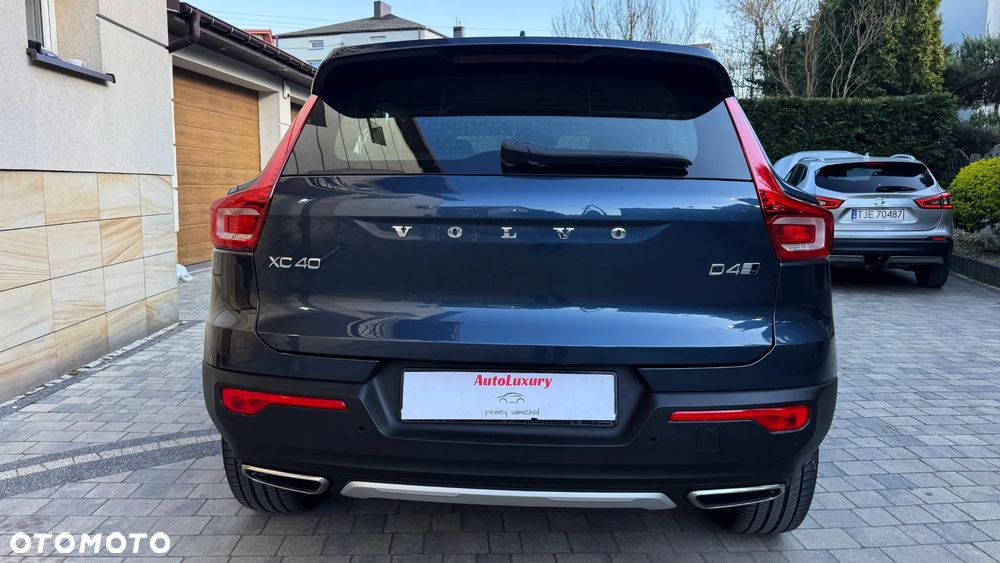Volvo XC 40 D4 AWD Inscription - 9