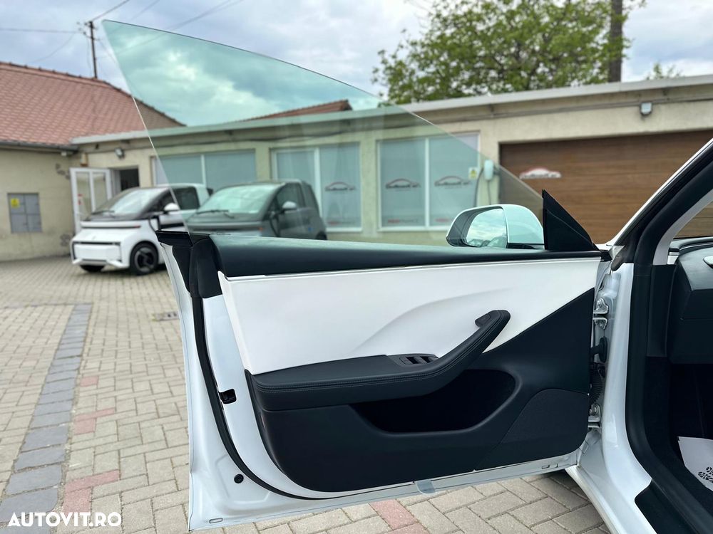 Tesla Model 3 Standard Reichweite Plus Hinterradantrieb - 19