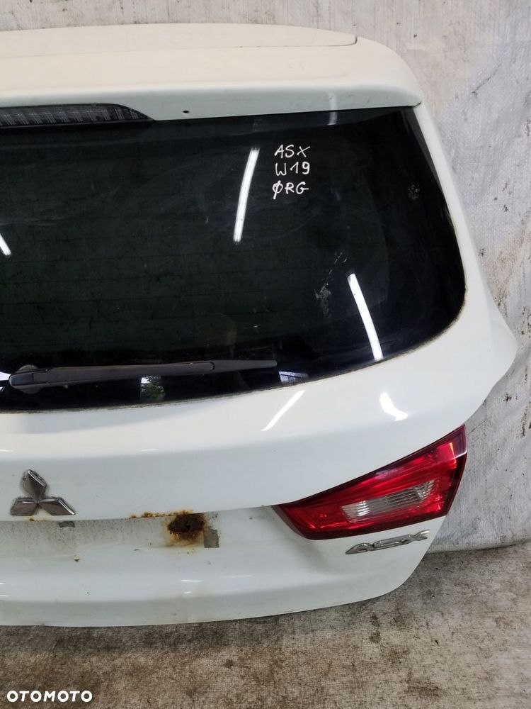 KLAPA BAGAŻNIKA TYŁ MITSUBISHI ASX KOD W19 - 12